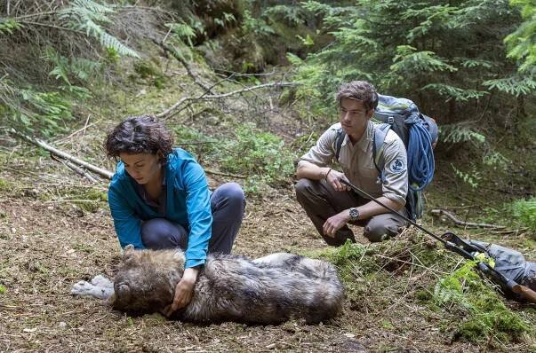 Der Ranger - Paradies Heimat - Wolfsspuren - Z filmu - Liza Tzschirner, Philipp Danne