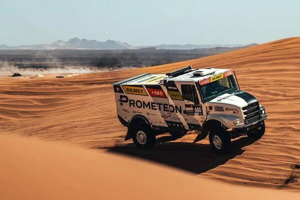 Na Dakar za obhajobou: Martin Macík má nový kamion na nových pneumatikách a spoustu odhodlání k tomu