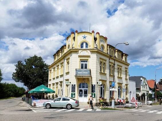 Restaurace Modrá hvězda foto 3