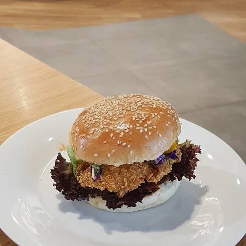 TOM'S BURGER, Prague - Roztylská 2321/19, Praha 11 - Restaurant Reviews & Phone Number - Tripadvisor