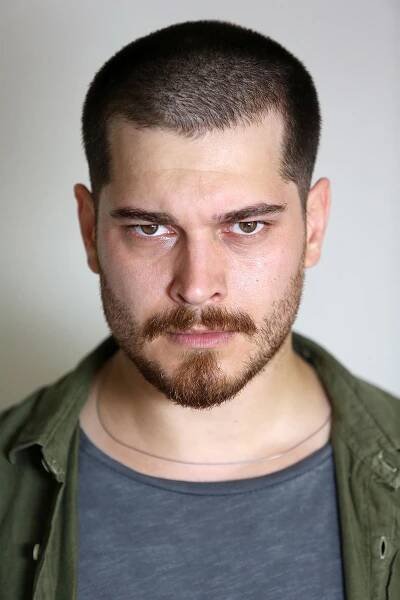 Cagatay Ulusoy Craziness in the High Society - Turkish Celebrity News