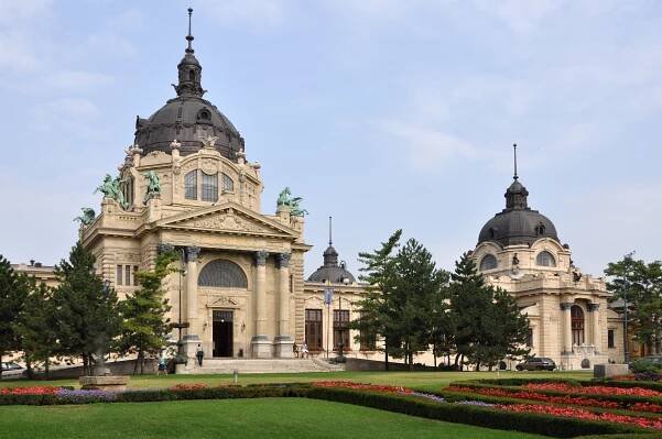 Széchenyi thermal bath