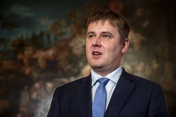 Rozdávání víz se nebude opakovat, zavedli jsme pojistku, slibuje Petříček po kauze velvyslance v Íránu