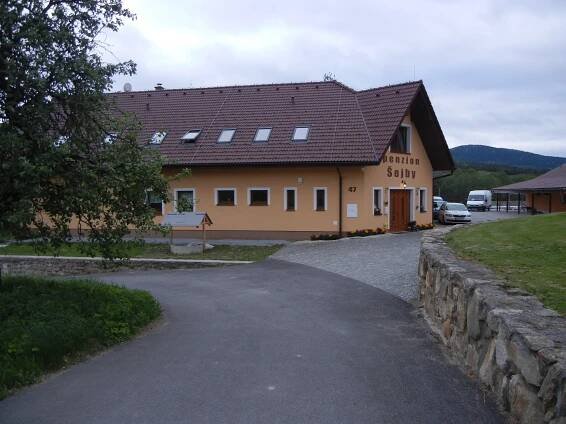 Novohradské hory aneb Šejby místo Kréty – Helena Rösslerová