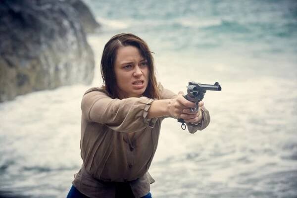 Až tam nezbyl žádný - Z filmu - Maeve Dermody