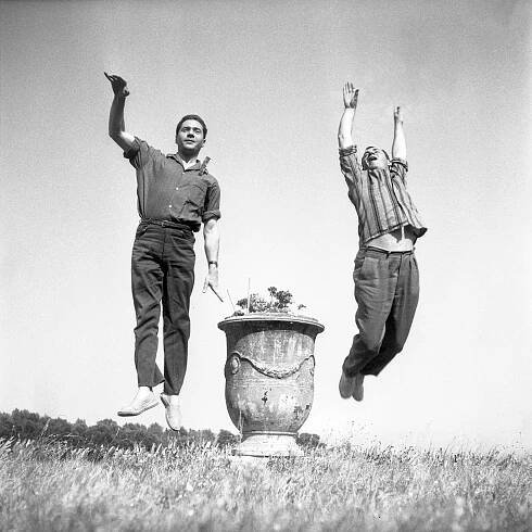 21 - Jean-Pierre Darras et Philipe Noiret, 1959 © Maurice Costa