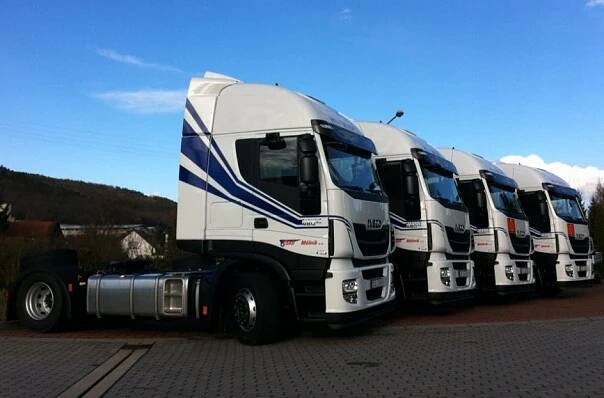 Další speciály těžké řady Iveco pro ČSAD Mělník - Transport-logistika.cz