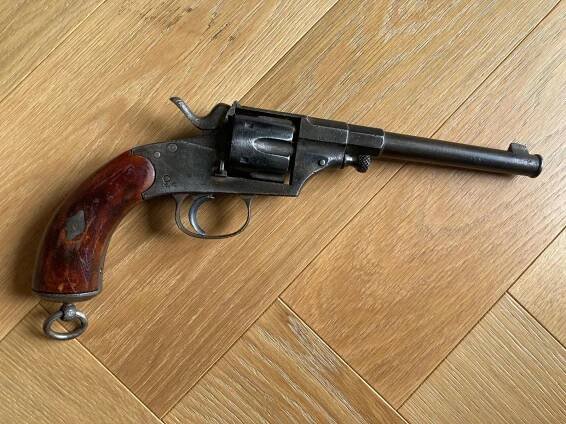 Funkční Reichsrevolver M1879, ráže 44 Russian