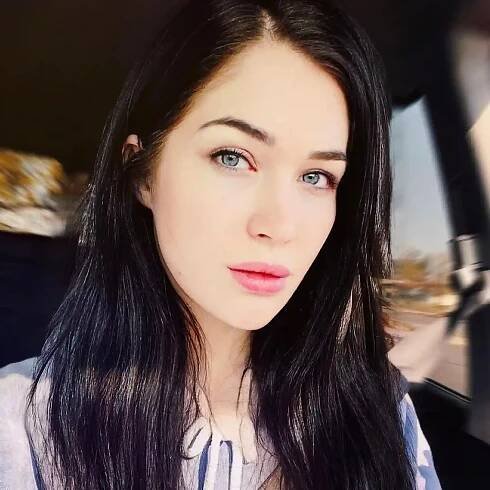 Evelyn Claire 4