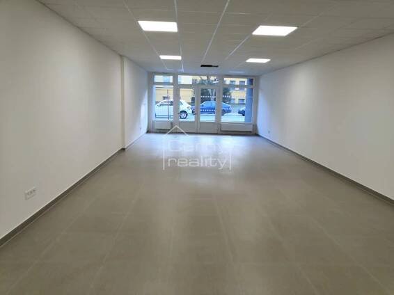 Pronájem nebytového prostoru v přízemí (88m2), ul. Na Spravedlnosti, Pardubice