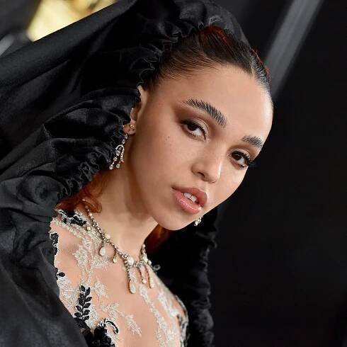 FKA Twigs’s “Don’t Judge Me” Music Video Is A Poignant Celebration Of Black Activism & Fashion