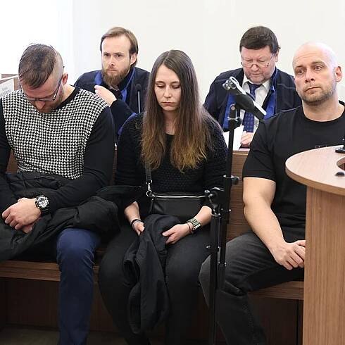 Obžalovaní Tomáš Strnad, jeho přítelkyně a Tomáš Soukup.