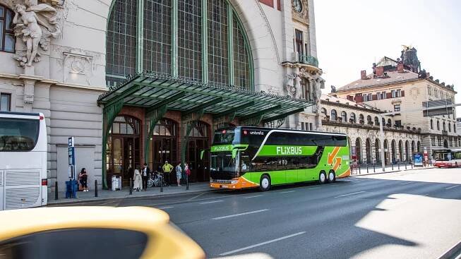 FlixBus se chystá pohltit Eurolines, Jančurův RegioJet chce spolupracovat s novým konkurentem BlaBlaBusem