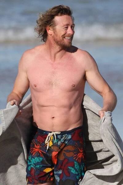 Foto k tématu Simon Baker – stránka 15