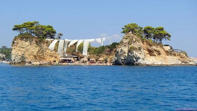 Cameo island (Cameo Islet) | Kalamaki