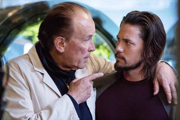 Peter Weller, Jackson Rathbone