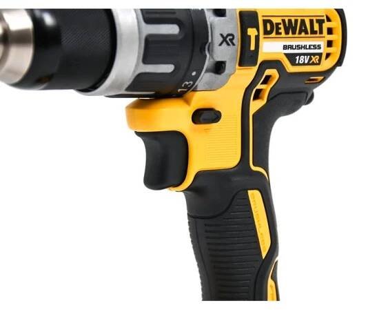Aku příklepová vrtačka DeWALT DCD796D2-QW 