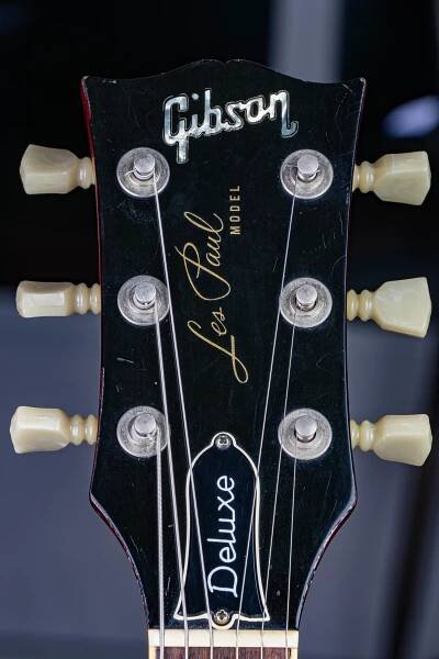 Gibson Les Paul Deluxe 1976 Wine Red