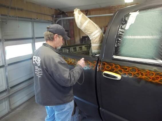 PINSTRIPING Artist Casey Kennell