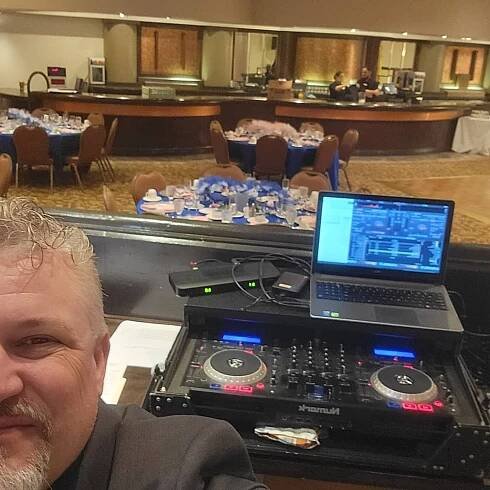 Professional DJ Company | Sound Express Mobile Entertainment 