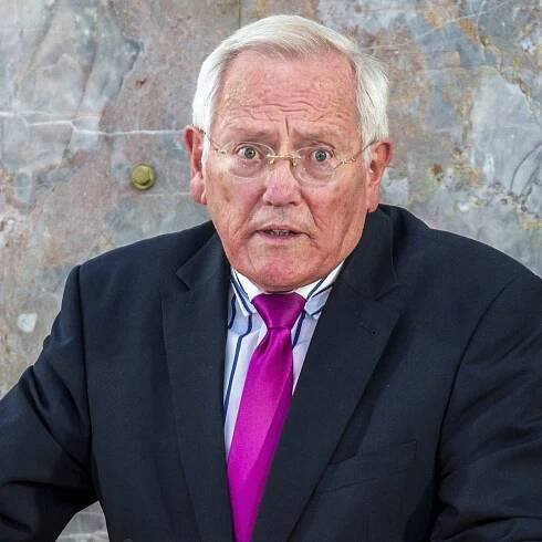 „Prägende Stimme der hessischen Politik“ – Ex-Politiker Christean Wagner gestorben