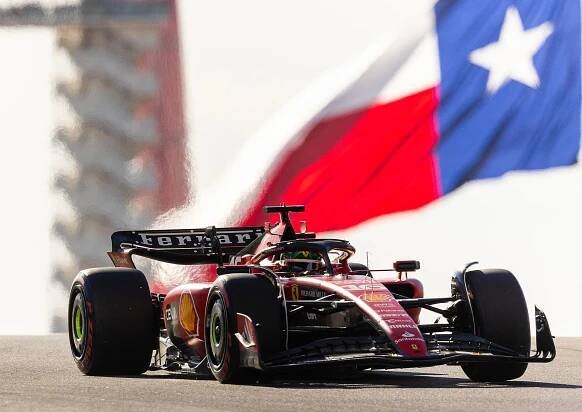 Leclerc využil Verstappenova zaváhání a vyhrál kvalifikaci F1 v Austinu