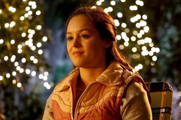 Goldbergovi - Lucky - Z filmu - Hayley Orrantia
