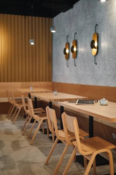 Sapa bistro - rekonstrukce interiéru — 1KU1 Stavba