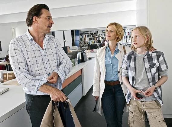 Die letzte Fahrt - Z filmu - Thomas Sarbacher, Julia Jäger