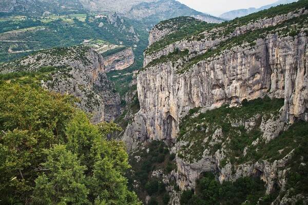Kaňon Verdon ohromí nedotčenou přírodou | Vyletnik.cz