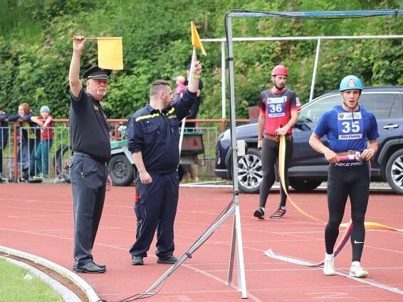 Krajskou soutěž hasičů ovládli v Klatovech zástupci Plzeňska a Tachovska