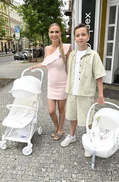Michaela Ochotská prozradila pohlaví druhého dítěte. Odhalení pojala skutečně velkolepě