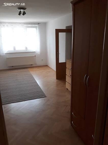 Pronájem Byt 3+1, Nádražní, Pacov