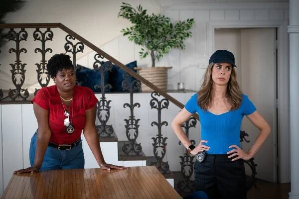 Adrienne C. Moore and Meredith MacNeill in 'Pretty Hard Cases' Season 3