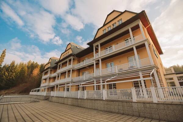 Grand Hotel Strand - Lázně Vyšné Ružbachy - Travelguide.sk