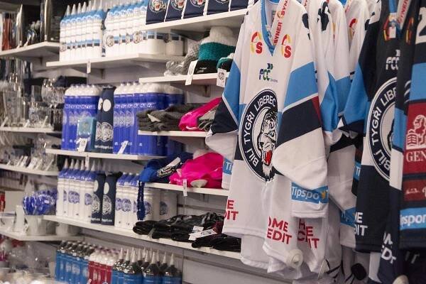 Nakupujte ve fanshopu a e-shopu se slevou 10 %!
