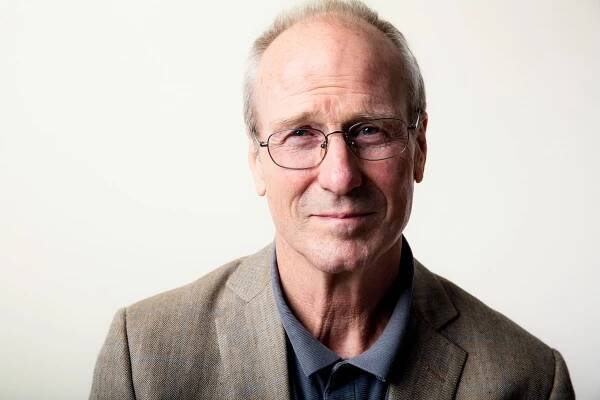 Zemřel oscarový herec William Hurt. Účinkoval v Avengers, předal i Českého lva