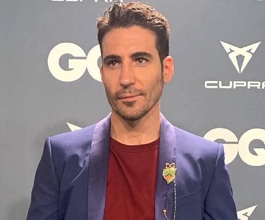 Miguel Ángel Silvestre Biography - Facts, Childhood, Family Life & Achievements