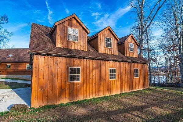24x36 Log Garage
