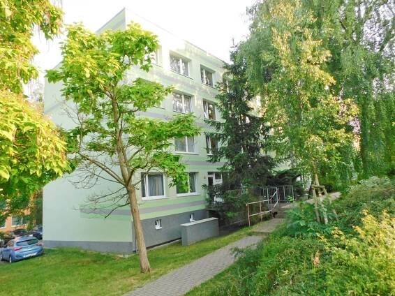 Pronájem bytu 2+kk, Králův Dvůr - Realitní makléř v lokalitách Kladno, Praha a okolí | Realitní makléř v lokalitách Kladno