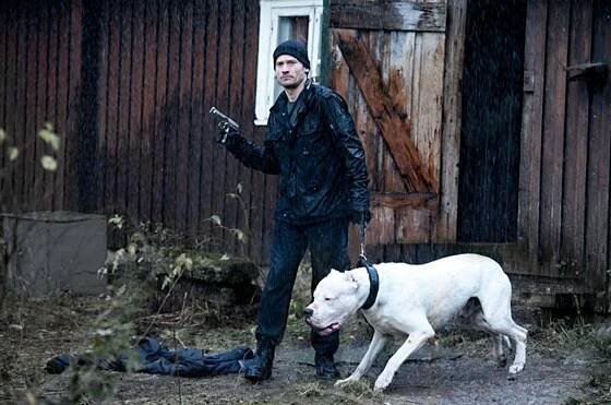 Z filmu Lovci hlav - Aksel Hennie    