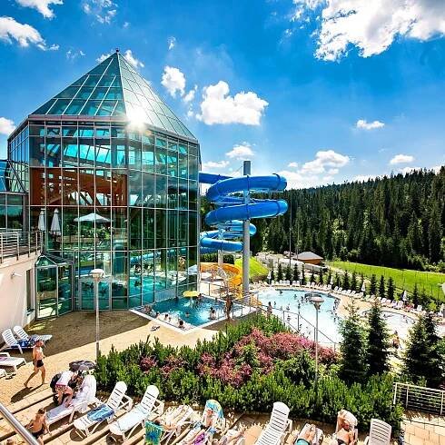 4* hotel s jídlem a termály: 12 bazénů a saunový svět - Obrázek 2