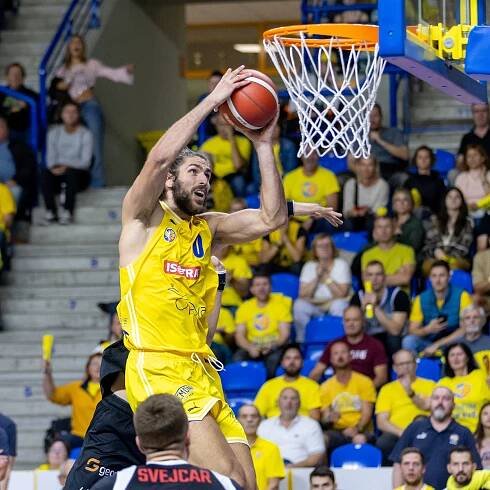 Tipy na víkend: Na Opavsku basketbal s Trojanem i výstavy