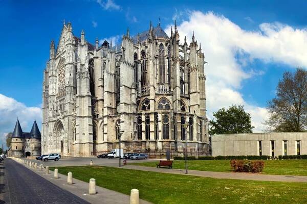 Beauvais Tourist attractions - ViaMichelin