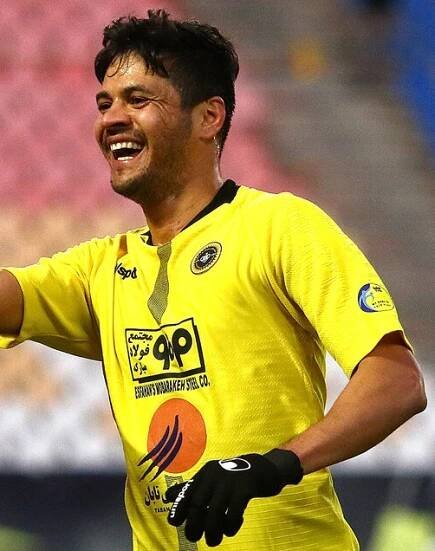 Kiros (footballer)