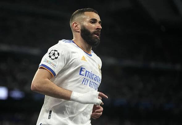 Nejlepší hráč podle UEFA vzejde z trojice Benzema, Courtois, De Bruyne