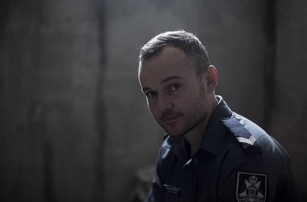 Rozkvět - Série 1 - Promo - Daniel Henshall