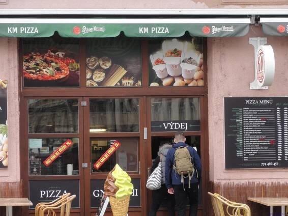 KM Pizza - Praha Smíchov | Katalpa