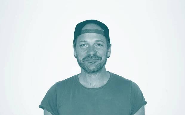 How Peter Sarsgaard Became a Long-Distance Runner and Learned to Play the Mandolin - Time Sensitive