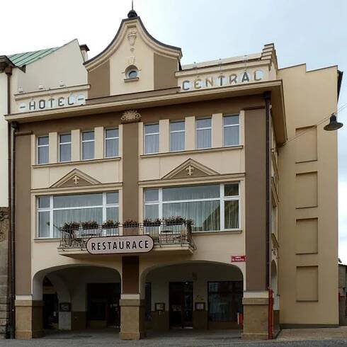 Penzion Hotelu Central - hotel, ubytovna / hostel - Dvůr Králové nad Labem